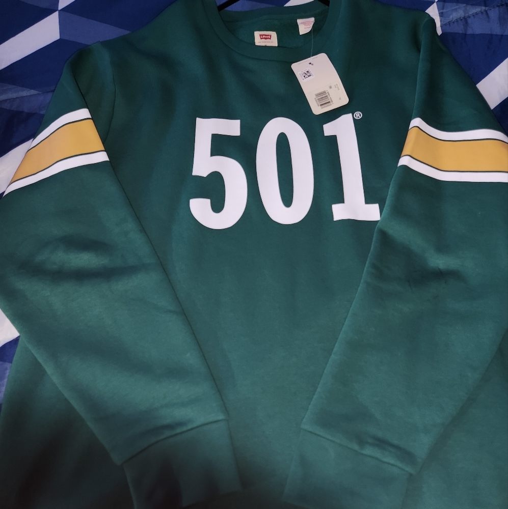 Levi's sweater